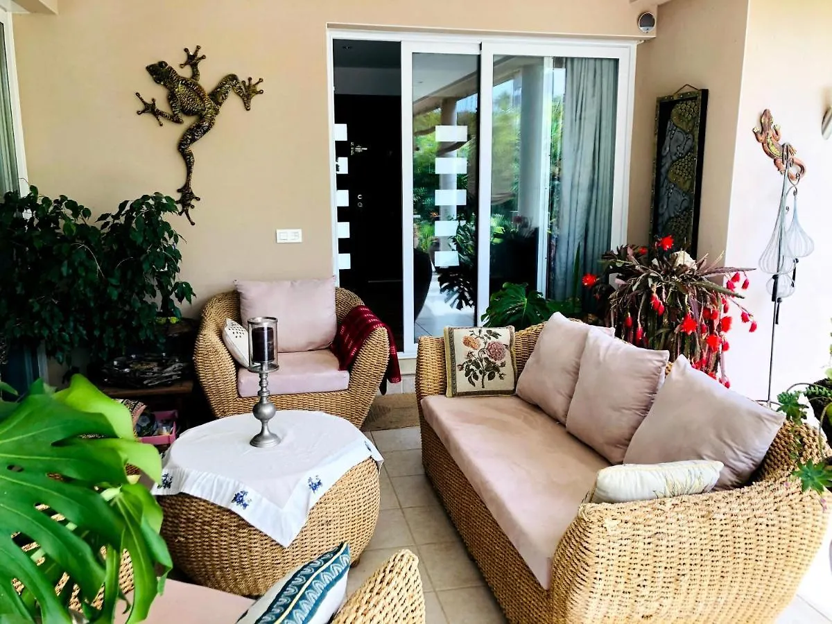 Sunandbed Villa Sargantana Salou 0*,  Španělsko